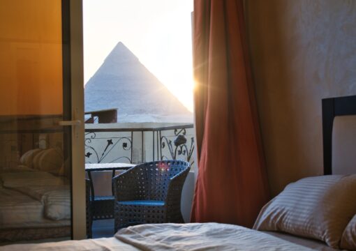 Superior Single Room with Pyramids View (Sky 1)