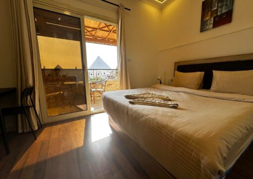 Superior Double Room with Pyramids View (Sky 4)