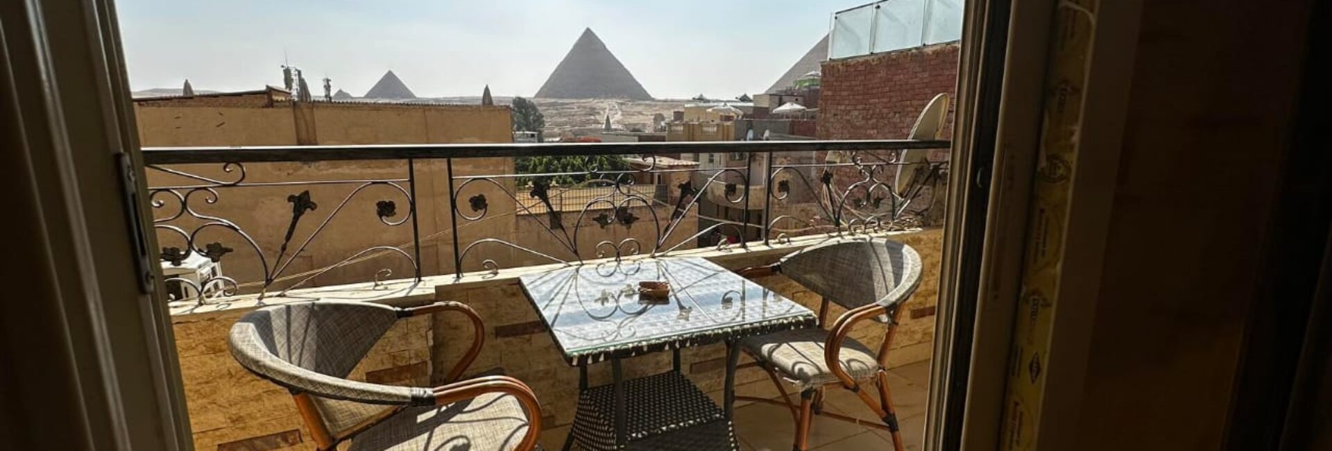 Superior Double Room with Pyramids View (Sky 4)